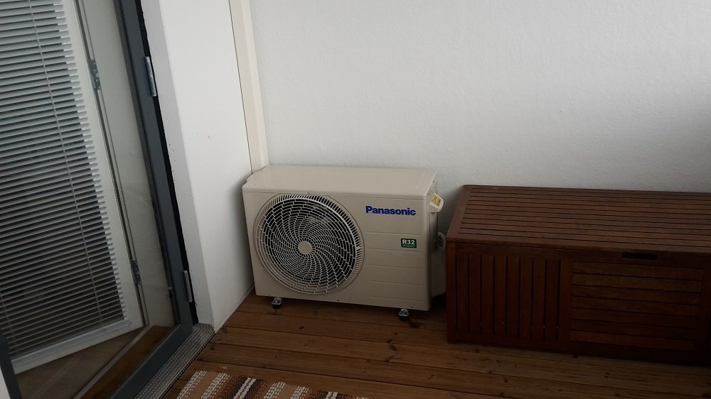 Panasonic UZ12 SKE ulkoyksikkö asennettuna
